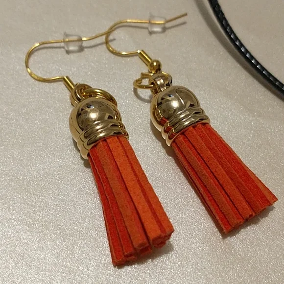 Salmon Color Tassel Set! - Picture 6 of 8